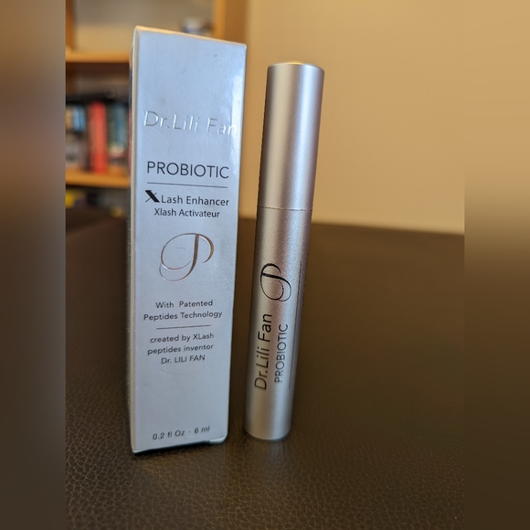 Brand New Dr. Lili Fan Lash Enhanset XLash Activateur - Picture 1 of 2
